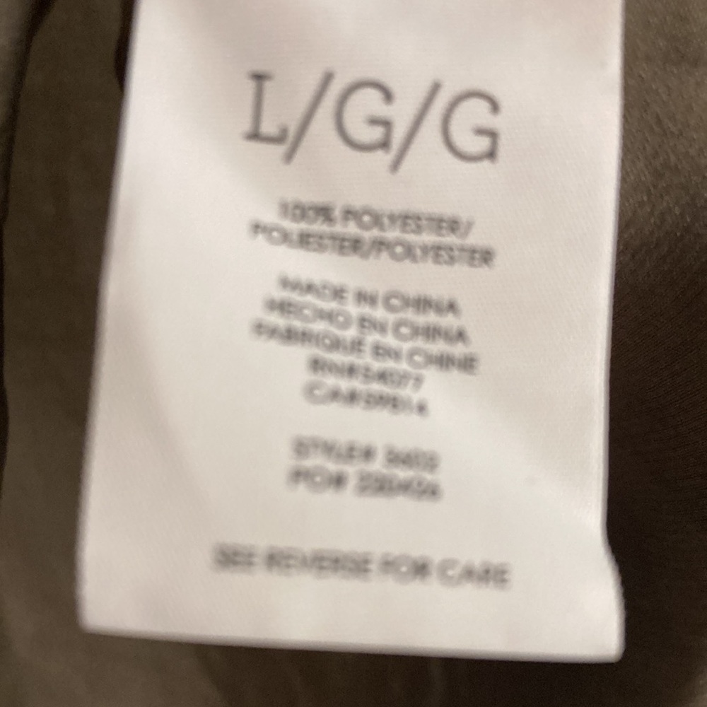 Beautiful Cabi Olive blouse - Picture 5 of 9